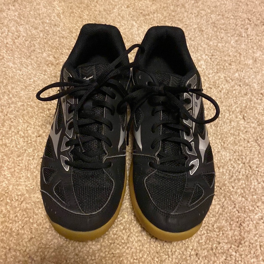 Mizuno cyclone speed volleyball shoes